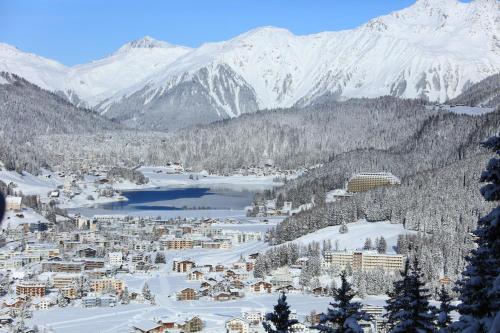AlpenGold Hotel Davos photo 3