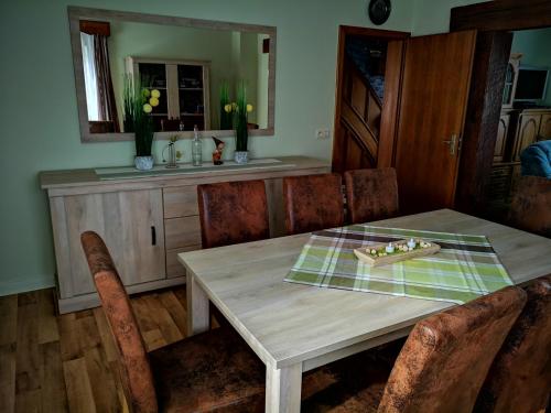 Ferienhaus Neuville in Medendorf , ruhige Lage,