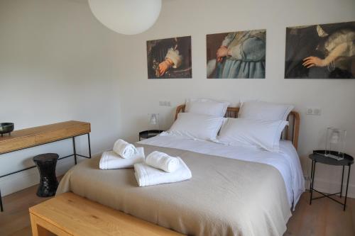 Postel nebo postele na pokoji v ubytování CALADEA Locations de Vacances 5 étoiles, piscine chauffée