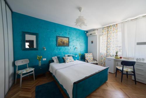 מיטה או מיטות בחדר ב-ASTAKOS apartments Budva