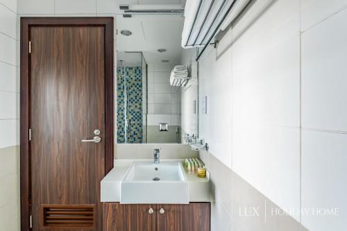 Kupatilo u objektu LUX - Opulent Island Suite 5