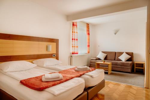 Ліжко або ліжка в номері Apartments Kristan