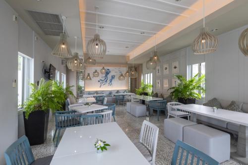 Restoran atau tempat makan lain di Kantary Bay Hotel Phuket