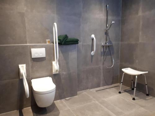 Koupelna v ubytování B&B In de Wei