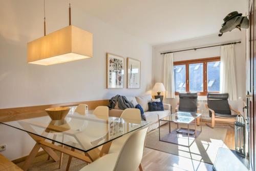 Luderna - Apartamento Tanau A1 Esquirós
