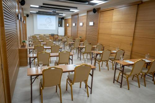 Zona business o sala conferenze di Hotel ZOO Sofia - Secured Paid Parking