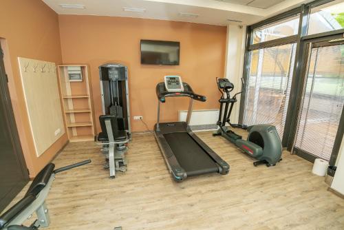 Palestra o centro fitness di Hotel ZOO Sofia - Secured Paid Parking