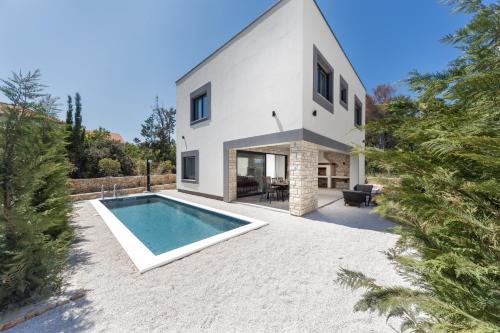 Villa Royal House 3