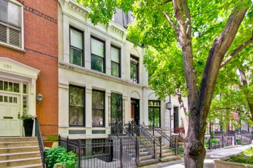 a building with a tree in front of it at Studio flat in the heart of Downtown Chicago in Chicago