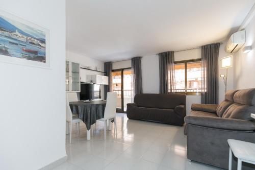 UHC STELLA MARIS APARTMENTS