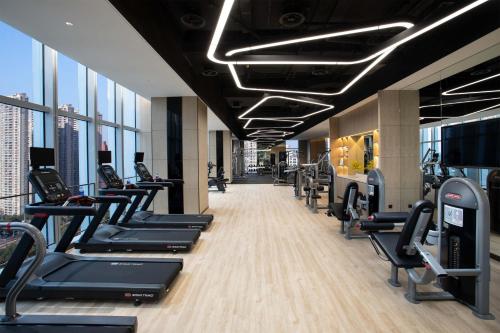 Fitness centrum a/nebo fitness zařízení v ubytování Holiday Inn Wuxi Central Station by IHG