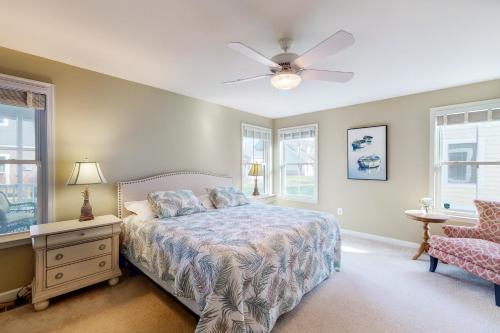 Postel nebo postele na pokoji v ubytování Bayside Resort - 36519 Wild Rose