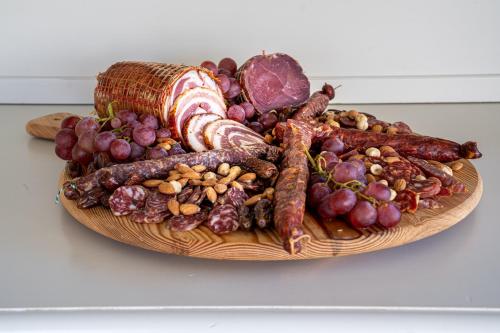 ホテルの敷地内または近くでの食事または食べ物
