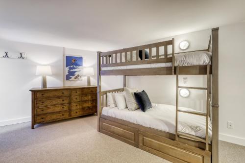 Ένα ή περισσότερα κρεβάτια σε δωμάτιο στο The Marquise