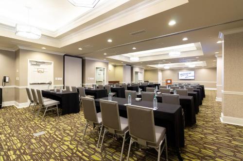 Ristorante o altro punto ristoro di Holiday Inn Express Savannah - Historic District
