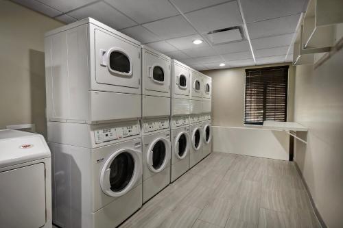 Φωτογραφία από το άλμπουμ του Staybridge Suites - Holland by IHG σε Holland