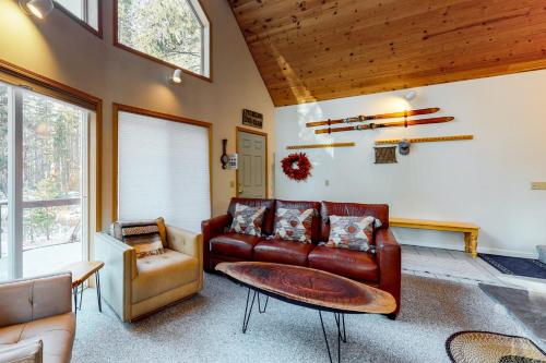 Poma Lane – Photos 4