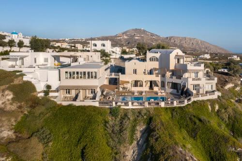 Blick auf Grand View - Megalochori Santorini aus der Vogelperspektive