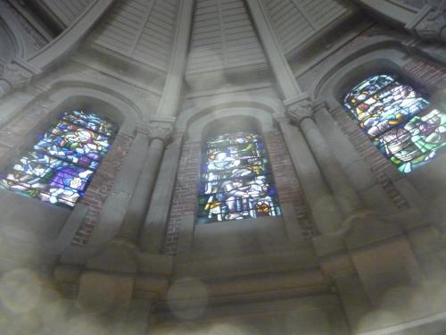 two stained glass windows in a church at SintAnna B&B PetitHotel in Yerseke
