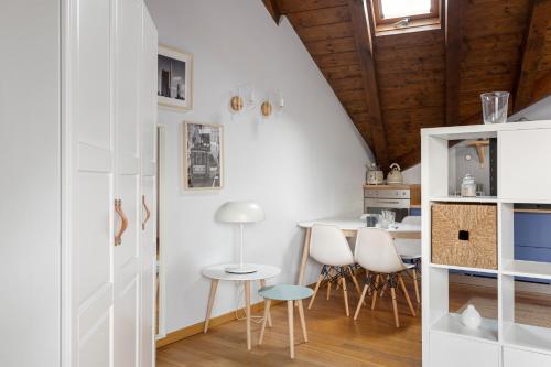 Hostmate - Milano - Farini - Isola
