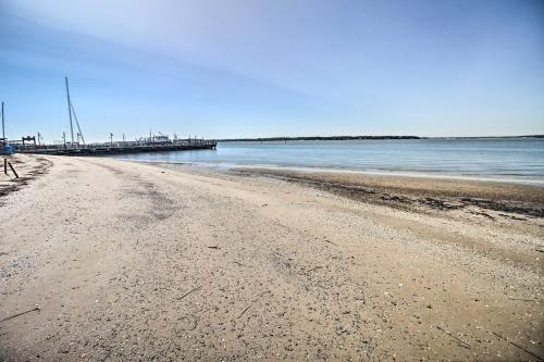 Walk to Pier & Golf: Heart of Harbour Town Condo photo 30