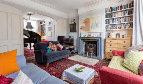Piano house in the heart of Brockley-with Parking, Londra, Marea Britanie