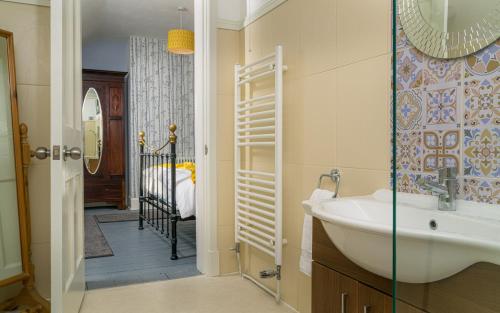 Ванна кімната в Finest Retreats - The Stables at Crimplesham