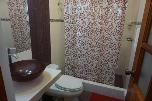 Ванная комната в Hostal Camiluz