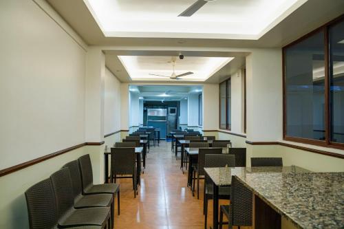 Restaurace v ubytování Hotel Laxmi Cityside