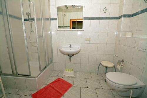 Kamar mandi di Hof Brinker - Kuhstall