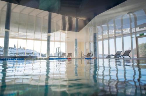 Πισίνα στο ή κοντά στο Hotel Kiston