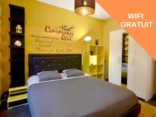 Giường trong phòng chung tại Appart Cosy Brest (La gare) vue mer