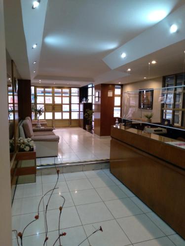 Μια τηλεόραση ή/και κέντρο ψυχαγωγίας στο Maison Apart Hotel