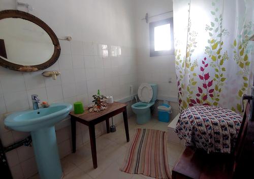 A bathroom at Ruby - Casa de Hospedes - Backpackers