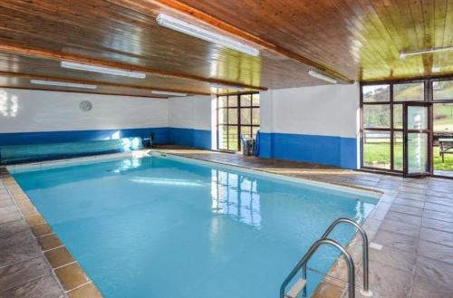 Swimmingpoolen hos eller tæt på Cwm Chwefru Holiday Cottages