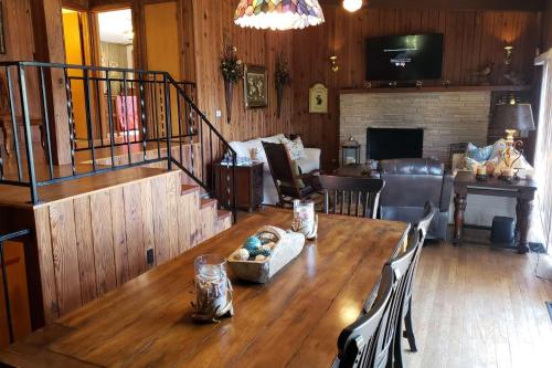 Table Rock Lake House – Photos 3