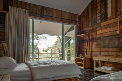 Beu Ceubeh Cottage Sabangにあるベッド