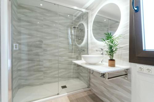Polo Apartments 4B