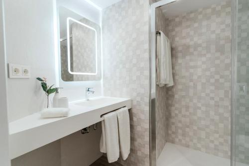 Polo Apartments 4B photo 25