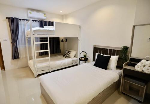 Gallery image of 20° North Hotel Mae Sai in Mae Sai