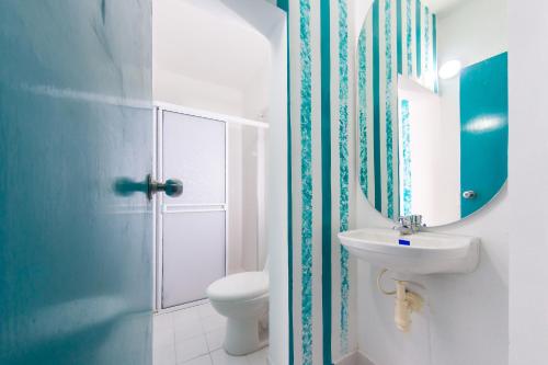 Ένα μπάνιο στο Hotel Ayenda Cartagena Blue 1804