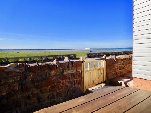 Gallery image of Surfside Chalet in Dunbar