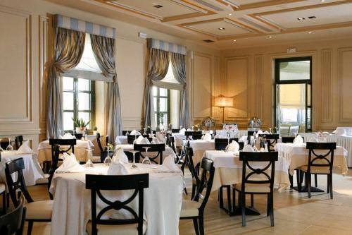 A restaurant or other place to eat at Thermae Sylla Spa & Wellness Hotel