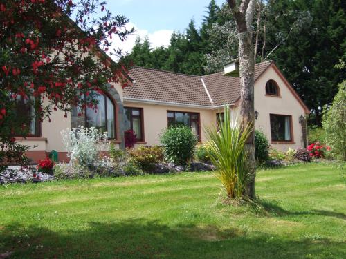 Zahrada ubytování O'Sheas Ceol Na Habhann B&B
