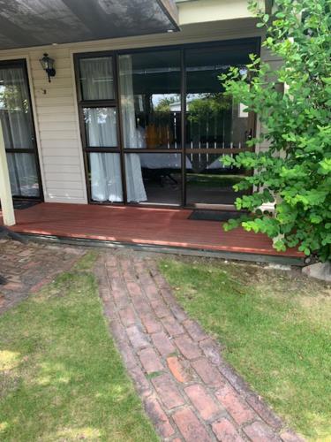 Taman di luar Twizel Central Studio Accommodation