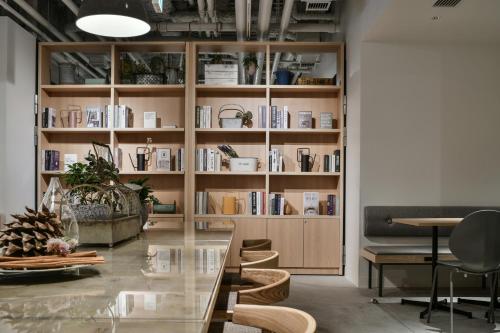 Coin salon dans l'établissement REF Omiya by VESSEL HOTELS
