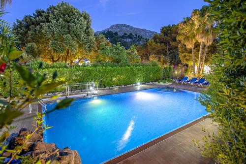 Swimmingpoolen hos eller tæt på Villa Formosa