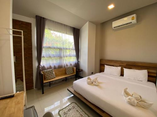 Gallery image of Sherloft Home & Hostel in Chiang Mai