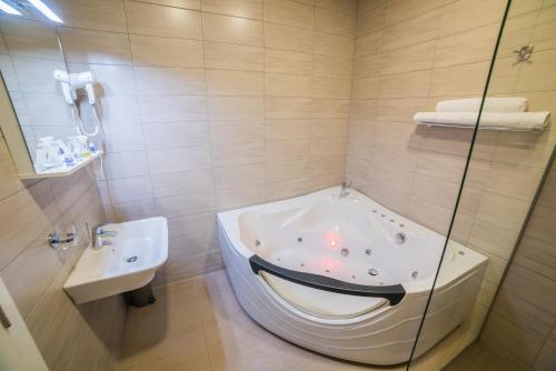 Imagem da galeria de Hotel River em Bijeljina