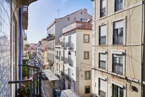 Spacious Bairro Alto Apartment With Courtyard, By TimeCooler